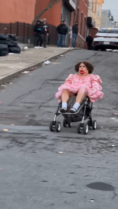 Henrietta's stroller extreme sport, Kensington edition